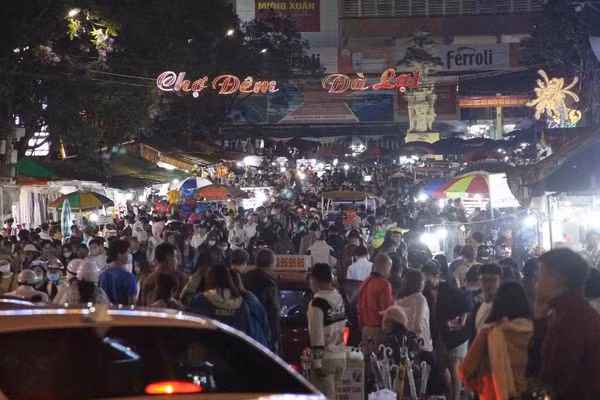 Ca mắc Covid-19 đi hàng loạt địa điểm nổi tiếng ở Đà Lạt, có 179 F1 bị cách ly