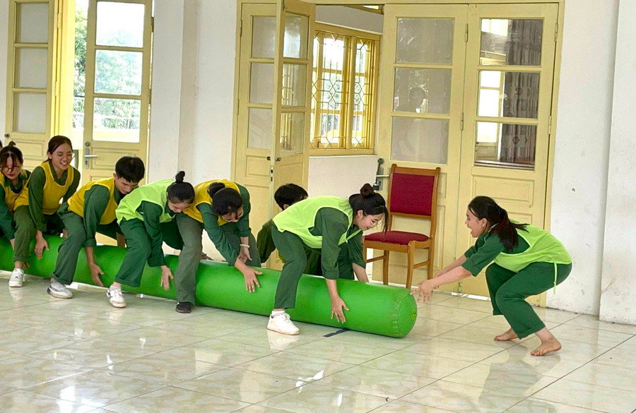 Nhiều hoạt động ngoại khoá thiết thực đã được tổ chức cho sinh viên tại Trung tâm Giáo dục quốc phòng và an ninh Đại học Thái Nguyên. Nhiều hoạt động ngoại khoá thiết thực đã được tổ chức cho sinh viên tại Trung tâm Giáo dục quốc phòng và an ninh Đại học Thái Nguyên.