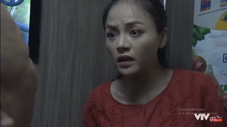 Về nhà đi con tập 67 Preview: Khán giả khen phim bắt trend giỏi trước phân cảnh chị Huệ bị sàm sỡ.