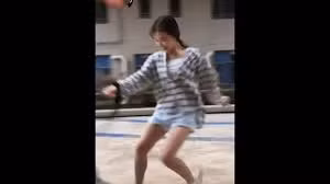 Những đôi dép... phản chủ