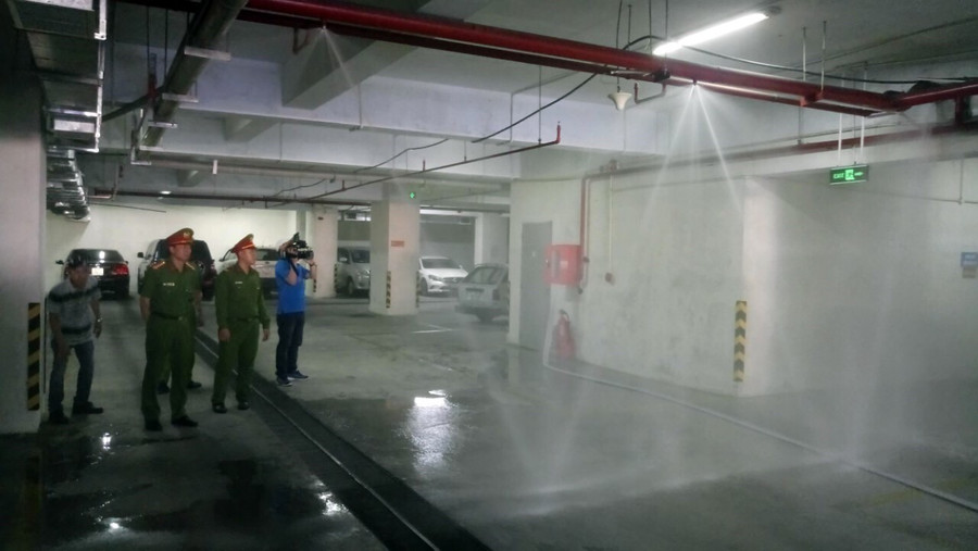 Bốn tại chỗ phòng cháy chữa cháy nhà cao tầng ảnh 2 Chú thích ảnh