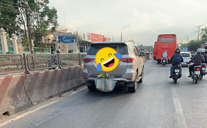 muon kieu qua que len pho sau moi ky nghi le hinh anh 9