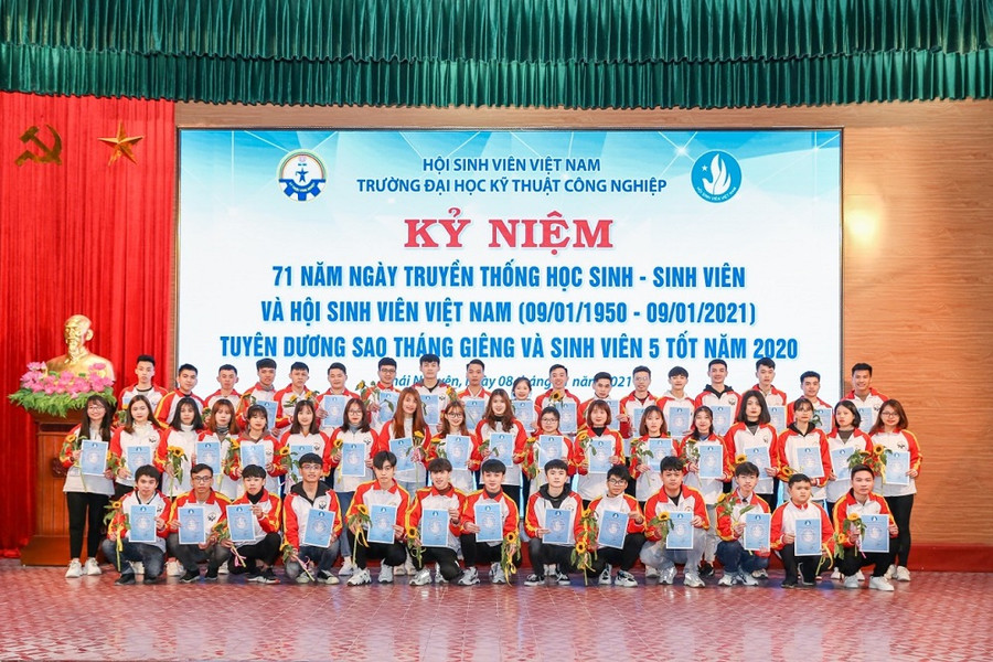 Sinh viên trường Đại học Kỹ thuật Công nghiệp năng động, sáng tạo khẳng định bản lĩnh, trí tuệ và vai trò trong xã hội.