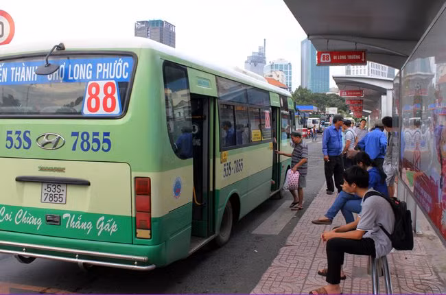 Dịch vụ giao thông công cộng đang phát triển mạnh
(Ảnh minh họa)