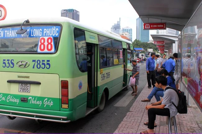 Dịch vụ giao thông công cộng đang phát triển mạnh
(Ảnh minh họa)