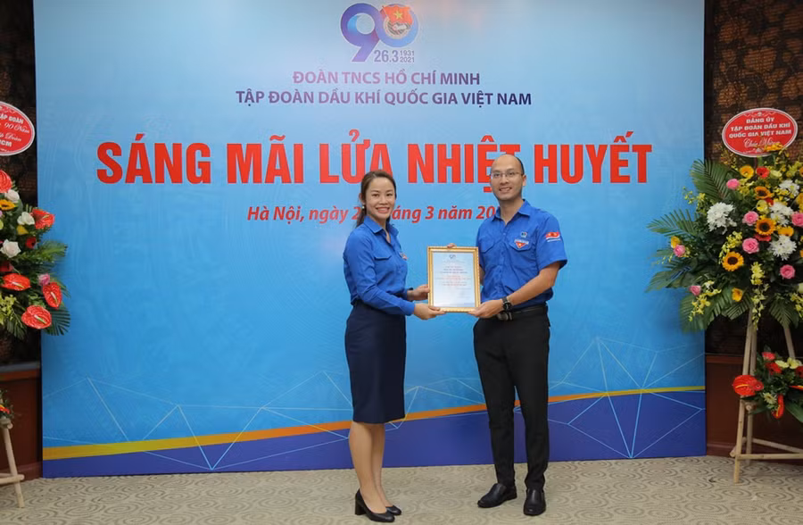 Đoàn Thanh niên PV GAS được tuyên dương và khen thưởng