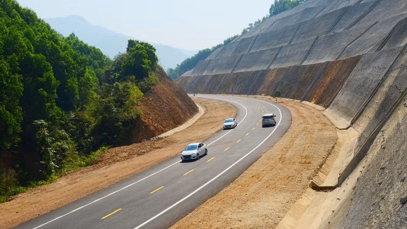 Một đoạn cao tốc La Sơn - Tuý Loan kết nối với tuyến Cam Lộ - La Sơn sắp được khởi công xây dựng. Ảnh: Báo Đầu tư.
