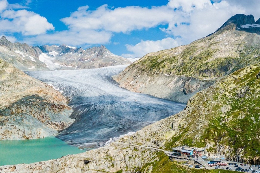 Bí ẩn khách sạn 4 mặt tiền bị bỏ hoang trên núi Alps ảnh 3 Bi an khach san 4 mat tien bi bo hoang tren nui Alps hinh anh 3