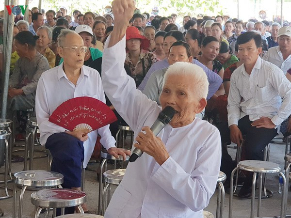 bí thư tỉnh ủy xin lỗi dân vì rác thải gây ô nhiễm môi trường hình 1 bi thu tinh uy xin loi dan vi rac thai gay o nhiem moi truong hinh 1