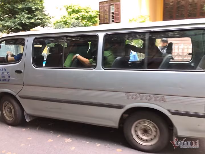 Khám xét tại toà quận 4, nơi làm việc của thẩm phán Nguyễn Hải Nam