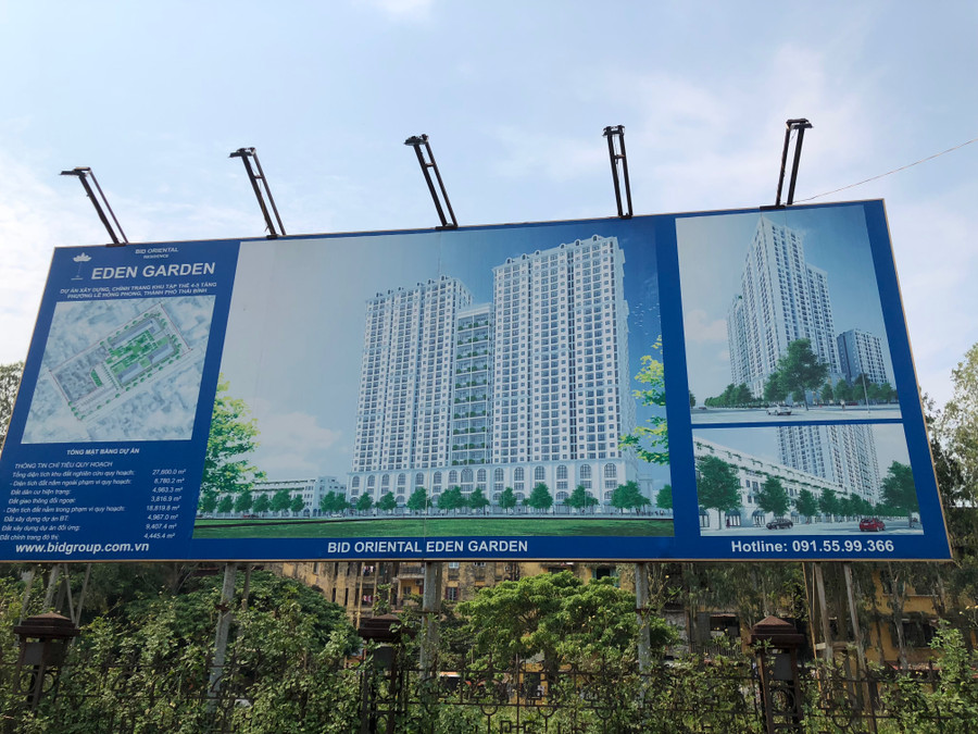 Sự hiện hữu duy nhất của dự án là tấm biển quảng cáo dự án của nhà đầu tư