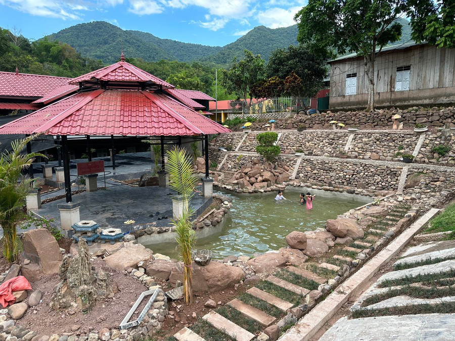 Công trình &quot;Thư viện xanh&quot; do bàn tay, khối óc của các giáo viên nhà trường xây dựng lên.