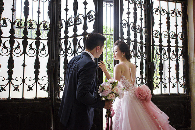 Ảnh cưới lãng mạn của cặp đôi Việt kiều ở lâu đài cộng hoà Séc ảnh 13