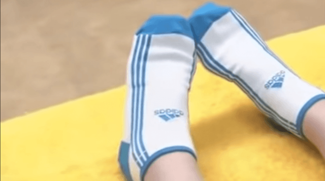 Học tập ngay bài tập kỳ diệu "cứu rỗi" cái lưng của dân công sở Nhật: Nằm im 5 phút là mọi nhức mỏi đều tan biến! - Ảnh 7. Học tập ngay bài tập kỳ diệu "cứu rỗi" cái lưng của dân công sở Nhật: Nằm im 5 phút là mọi nhức mỏi đều tan biến! - Ảnh 7.