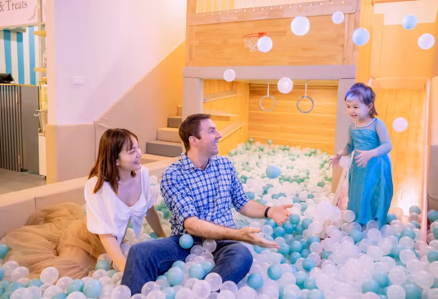 Gia đình hạnh phúc của diễn viên Lan Phương.