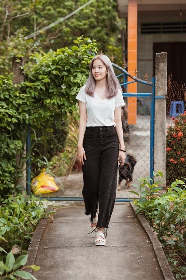 Sau chuỗi ngày mặc xấu liên tục, Nam Em gây ngỡ ngàng với style mới đẹp xuất sắc ảnh 7 Sau chuỗi ngày liên tục lọt top thảm họa, nam em khiến nhiều người ngỡ ngàng với style sành điệu chất lừ