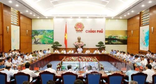 Chính phủ họp bàn giải pháp bảo vệ môi trường