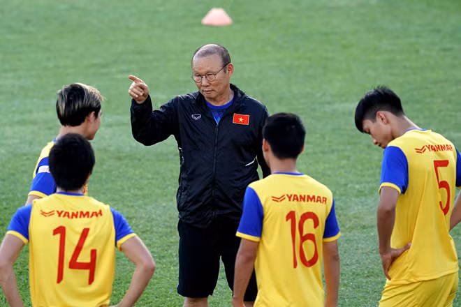 Truyền thông Thái Lan: 