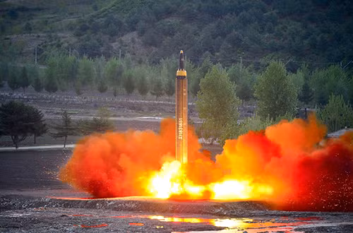 Triều Tiên khởi phát vòng xoáy căng thẳng mới