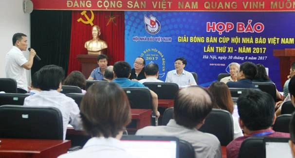 Ban tổ chức giải trao đổi thông tin với các cơ quan báo chí