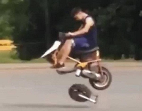 Một giây trước tai nạn. Một giây trước tai nạn.