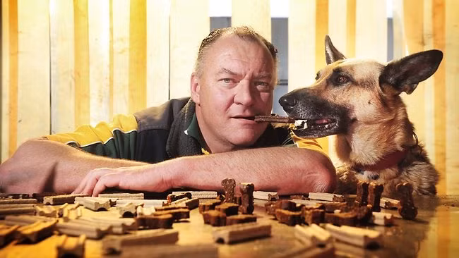 Những công việc nghe tên đã thấy kỳ lạ, ai cũng muốn thử một lần cho biết - Ảnh 3.