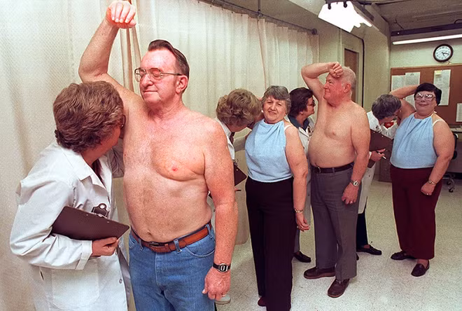 Những công việc nghe tên đã thấy kỳ lạ, ai cũng muốn thử một lần cho biết - Ảnh 13.