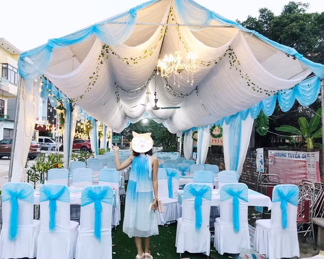 Bức ảnh trùng style của cô gái được chụp lại làm kỉ niệm để đời