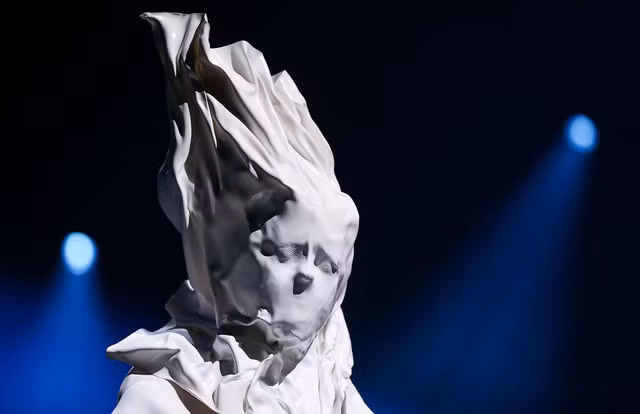  “Duy linh” (2017) - Gayane Arzumanova và Yui Jiang (Anh) 