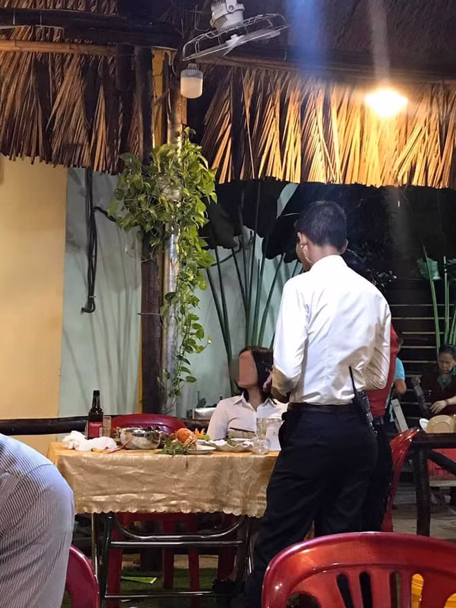 Cô gái bị chàng trai mới quen 