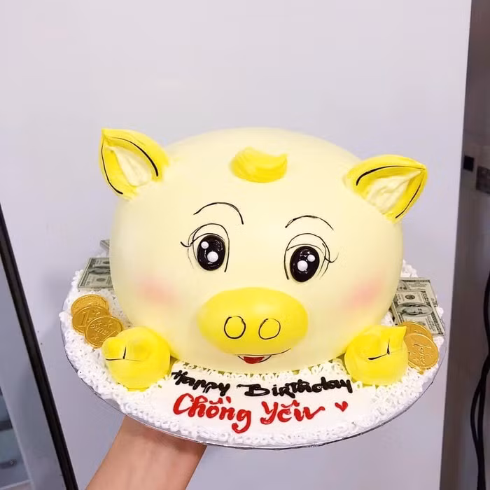 Đặt bánh qua mạng tặng chồng, người vợ nhận được sản phẩm khác hình quảng cáo 360 độ