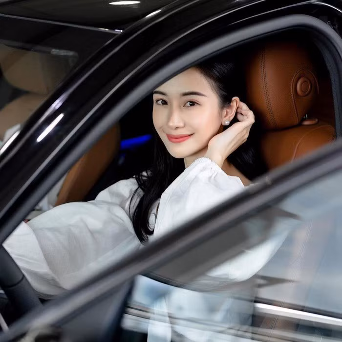 Những hot girl Việt mua nhà, tậu xe tiền tỷ ở tuổi đôi mươi ảnh 2