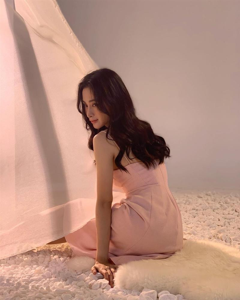 Việt Anh khi bị chất vấn "Sửa gì tại Hàn Quốc?, Minh Triệu phô diễn hình thể nóng bỏng với bikini ảnh 8 Phản ứng bất ngờ của Việt Anh khi bị chất vấn Sửa gì tại Hàn Quốc?-8