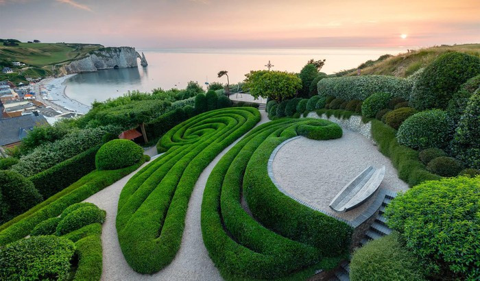 Khu vườn hút khách nhờ những viên đá kỳ dị ảnh 1 Khu vườn hút khách nhờ những viên đá kỳ dị ảnh 1