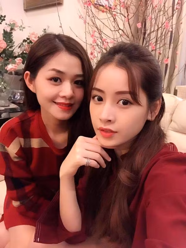 Không hổ danh là chị gái hotgirl, Thùy Vân sở hữu ngoại hình xinh đẹp.