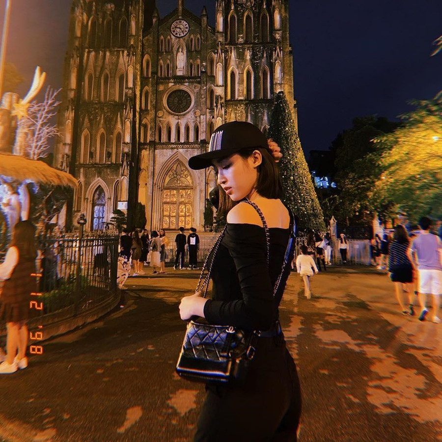 Do_My_Linh_6 (1) Do_My_Linh_6 (1)