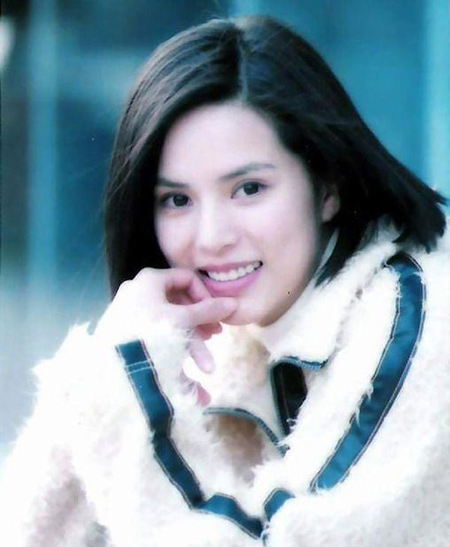 ‘Tiểu Long Nữ’ Lý Nhược Đồng lộ mặt nhăn nheo, đơ cứng như tượng sáp - ảnh 8