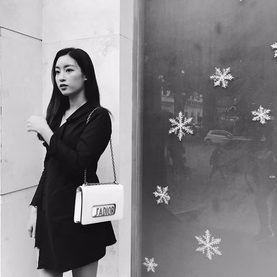 Từ “Hoa hậu giản dị nhất”, Đỗ Mỹ Linh từng bước trở thành “yêu nữ hàng hiệu“ ảnh 12