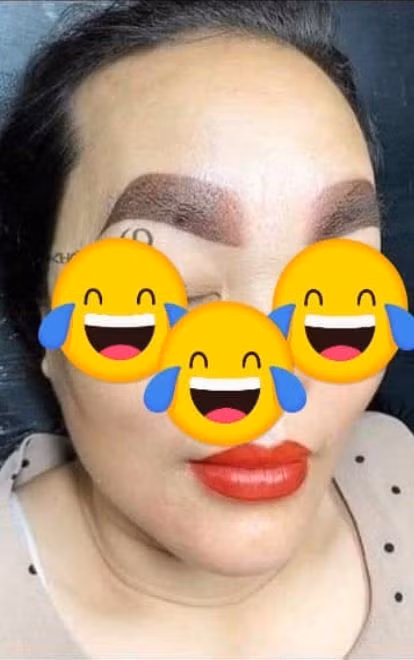  Thảm họa phun xăm lông mày 