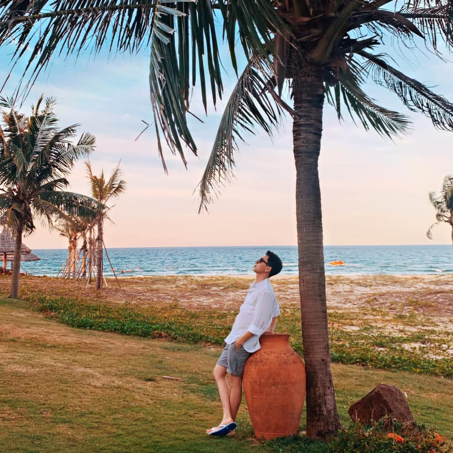 Thúy Vi hớp hồn với vòng 1, Hạnh Sino khoe đường cong nghẹt thở ảnh 2 Khoe hình ảnh xinh đẹp, Midu chia sẻ nỗi niềm thầm kín cố giấu nhẹm trong tim-2