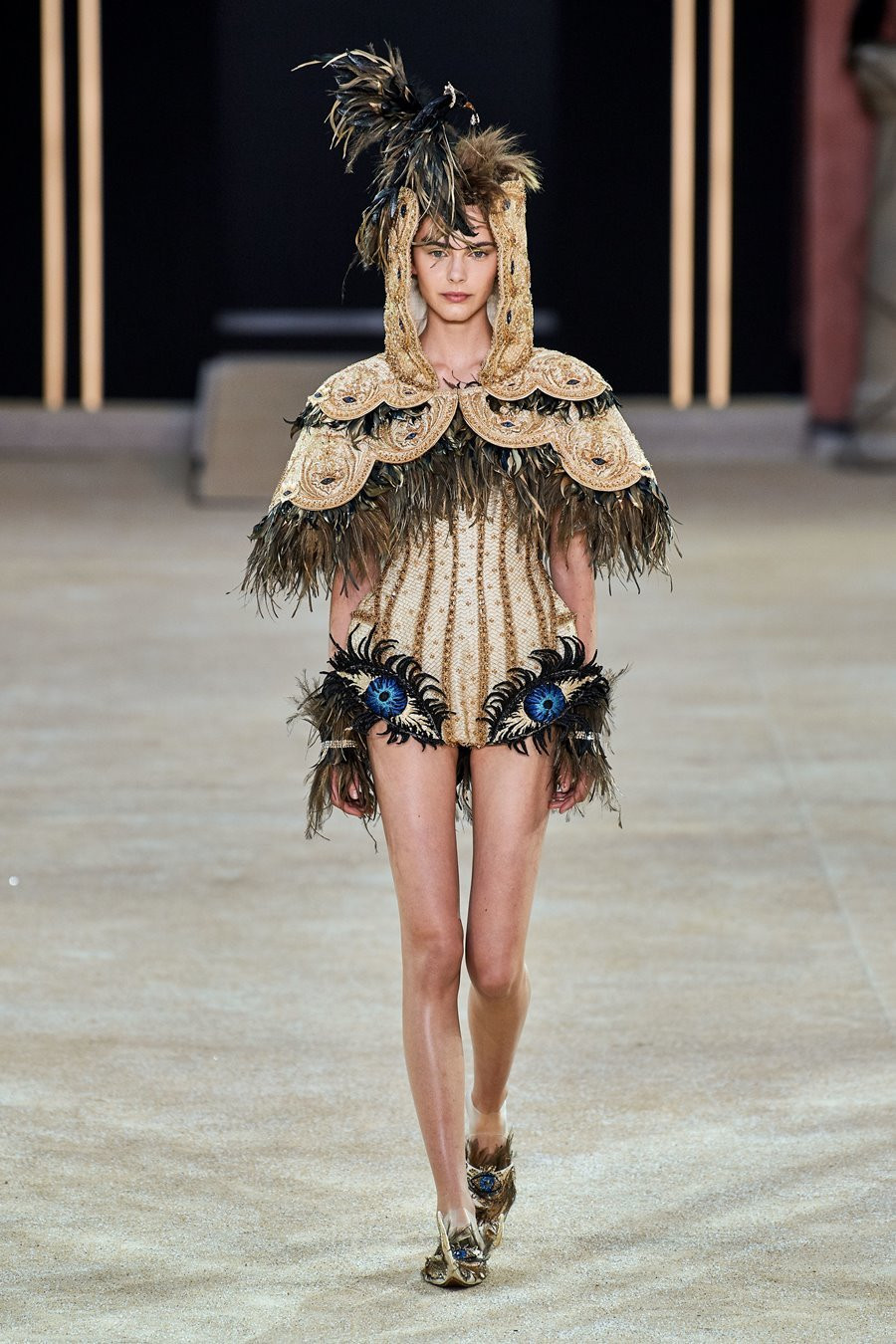 Cận cảnh chiếc váy hình quan tài truyền thông điệp cái chết ảnh 8 Váy hình quan tài truyền thông điệp cái chết của nhà thiết kế Trung Quốc