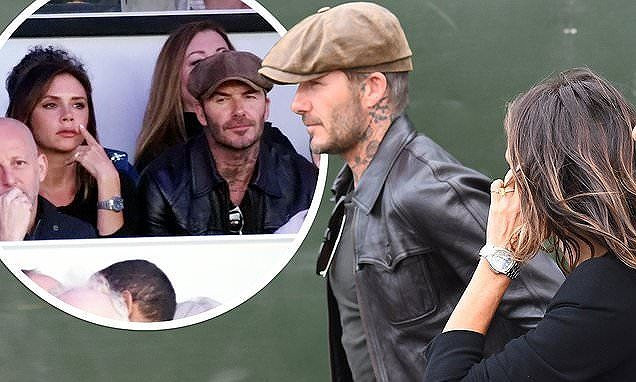 Victoria Beckham lưng trần không tì vết siêu gợi cảm ảnh 10 Victoria Beckham lưng trần không tì vết siêu gợi cảm - ảnh 10