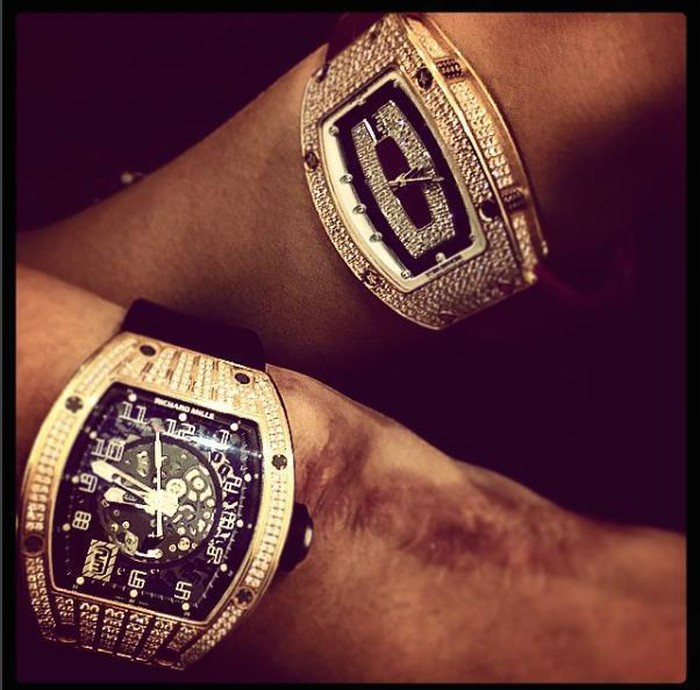 Bạn trai tin đồn của Đỗ Mỹ Linh sang chảnh với đồ hiệu đắt đỏ ảnh 4 Bạn trai tin đồn của Đỗ Mỹ Linh sang chảnh với đồ hiệu đắt đỏ ảnh 4