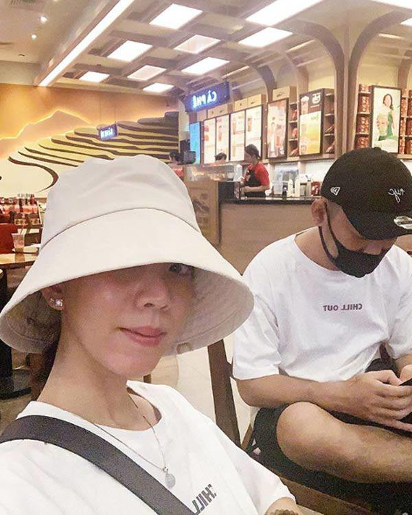 hoa hau hai thu trang lo guong mat cang phong, cung do, thieu tu nhien? - 4