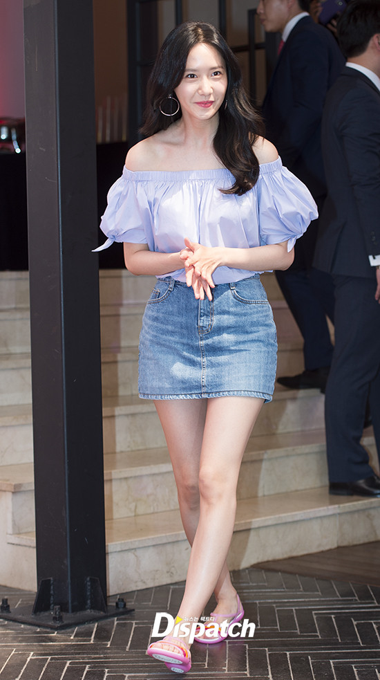 Giàu nứt đố đổ vách nhưng Yoona vẫn mê mẩn đôi giày rách sờn cả đế ảnh 6 Giàu nứt đố đổ vách nhưng Yoona vẫn mê mẩn đôi giày cao gót rách sờn cả đế-6