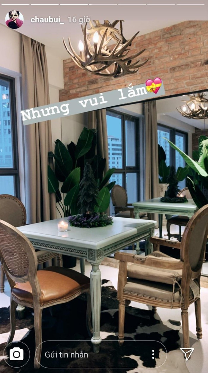 Những hot girl Việt mua nhà, tậu xe tiền tỷ ở tuổi đôi mươi ảnh 9 Những hot girl Việt mua nhà, tậu xe tiền tỷ ở tuổi đôi mươi ảnh 9