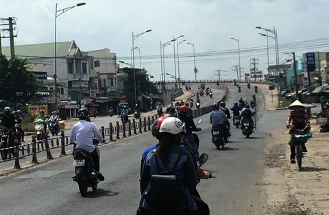 Độ giàu có và thú chơi ngông của 3 công tử khét tiếng trời Nam