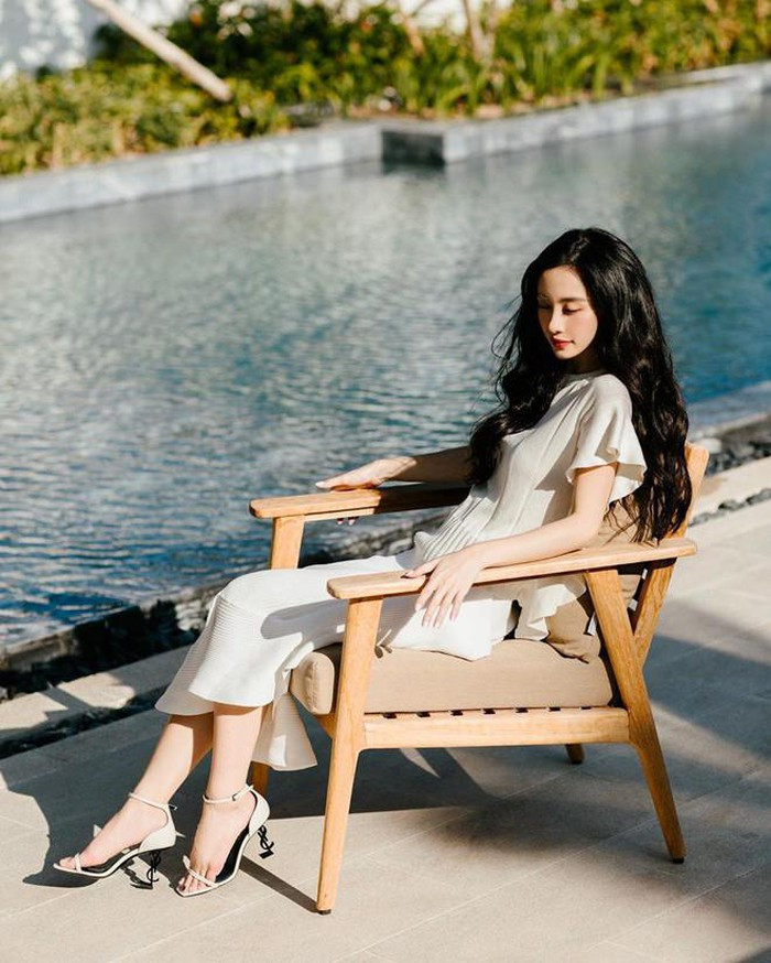 Jun Vũ: "Sự xuất hiện của người ấy khiến trái tim bấp bênh" ảnh 1