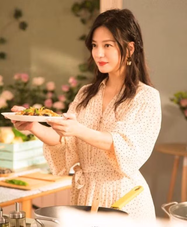 Hé lộ lý do Huỳnh Hiểu Minh đem lòng yêu thầm nàng “Én nhỏ” Triệu Vy suốt nhiều năm - Ảnh 1.