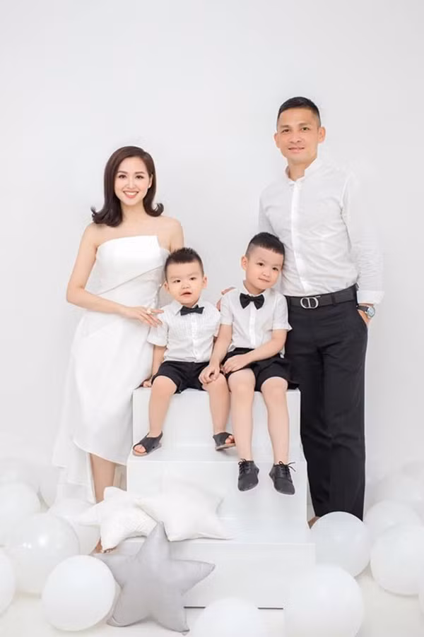 Tâm Tít giờ ra sao sau 4 năm rút khỏi showbiz, sinh 2 con trai cho chồng đại gia?-5